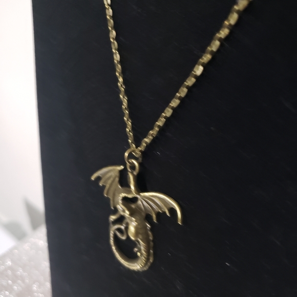 DRAGON NECKLACE - Picture 3 of 5